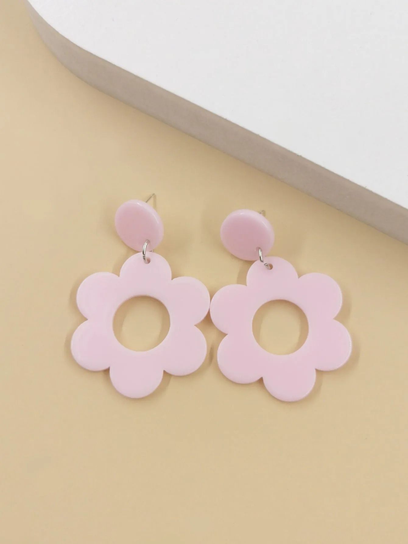 1 Par De Pendientes Acrilicos Simples Y Personalizados Con Forma De Flor Y 1 Par De Pendientes De Regalo De Fiesta Versatiles Y Romanticos